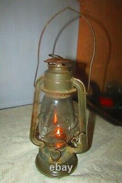 Vintage Chalwyn Kerosene Lamp Oil Lamp Rust Lantern Lamp Made In England Decor