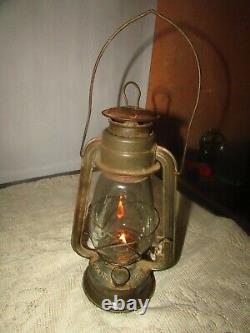 Vintage Chalwyn Kerosene Lamp Oil Lamp Rust Lantern Lamp Made In England Decor