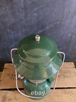 Vintage Coleman 200A700 Green Single Lantern Dated 8 82 with Original Box EUC