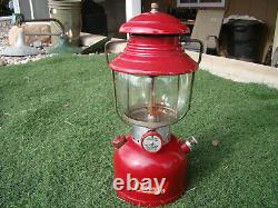 Vintage Coleman 200A Burgundy Single Mantle Lantern February 1962 NICE