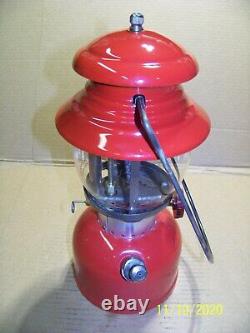 Vintage Coleman 200 Lantern Dated 4/66 Near Mint Condition