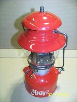 Vintage Coleman 200 Lantern Very Good Condition