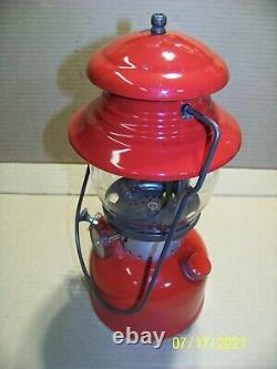 Vintage Coleman 200 Lantern Very Good Condition