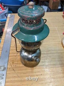 Vintage Coleman 242B Lantern Single Mantle Lantern Green