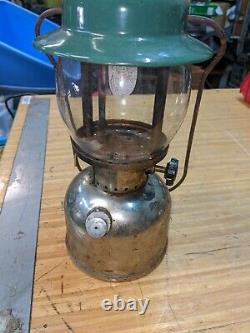 Vintage Coleman 242B Lantern Single Mantle Lantern Green