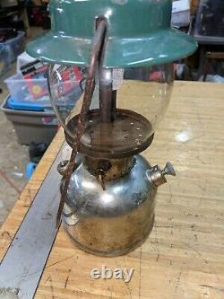 Vintage Coleman 242B Lantern Single Mantle Lantern Green