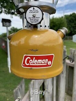 Vintage Coleman Gold Bond Lantern 2/73 Model 200A Red Ltr Globe WithClamshell Case