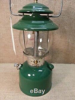 Vintage Coleman Green 200-A700 Single Mantle Gasoline Lantern Nov 1982 Birthday