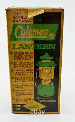 Vintage Coleman Lantern Double Mantle Green Original Box 220F195