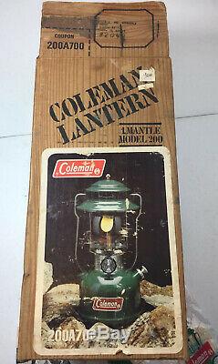Vintage Coleman Lantern Green 200A700 Date 12/80 With Original Box And Manual