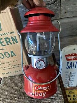 Vintage Coleman Lantern Model 200A