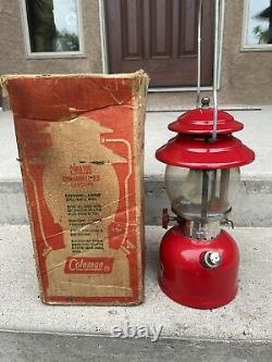 Vintage Coleman Lantern Model 200A With Box Lantern