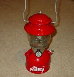 Vintage Coleman Red 200a Single Mantle Lantern 9 76 Used Once Nice