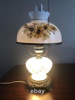 Vintage Daisy 3 Way Milk Glass Hurricane Lamp Bottom Night Light