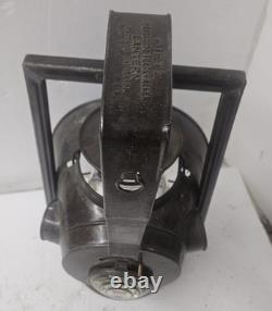 Vintage Dietz NYCL TRACK WALKER PROTECTOR Tubular Kerosene Lantern