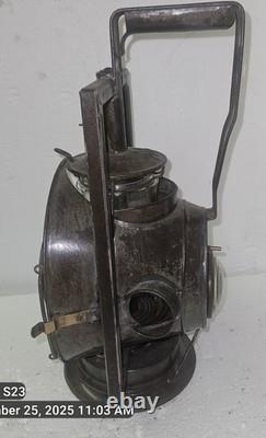 Vintage Dietz NYCL TRACK WALKER PROTECTOR Tubular Kerosene Lantern