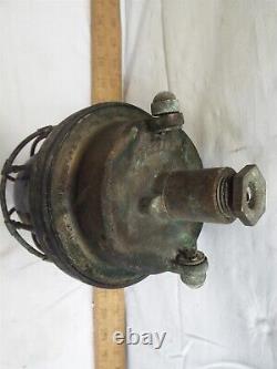Vintage Heavy Cast Brass Ship Lantern 9-S-2108-L Nautical Maritime Safety Green