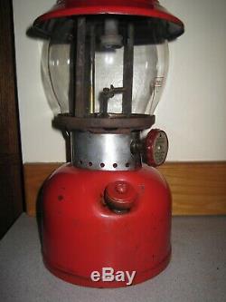 Vintage January 1959 Red COLEMAN 200A LANTERN & METAL Clamshell CASE