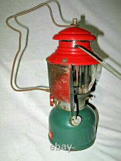 Vintage Nov 1951 Coleman 200a Single Mantle Christmas Lantern 8/51 Red Green