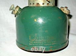 Vintage Nov 1951 Coleman 200a Single Mantle Christmas Lantern 8/51 Red Green