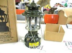 Vintage RARE US MILITARY Lantern 1963 U. S. KING SEELEY THERMOS CO LNIB
