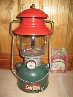Vintage RED GREEN 1951 COLEMAN Lantern 200A CHRISTMAS Dated 11/51 & Mantles