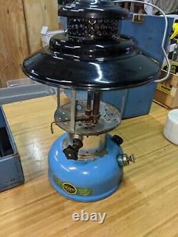 Vintage Sears Roebuck 476.74070 Lantern With Case