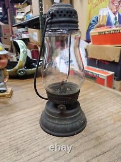 Vtg Antique Early Ice Skaters Kerosene Oil Lamp Lantern 7 Rare Collecitble