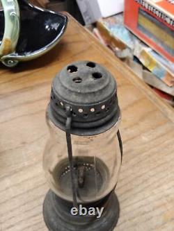 Vtg Antique Early Ice Skaters Kerosene Oil Lamp Lantern 7 Rare Collecitble