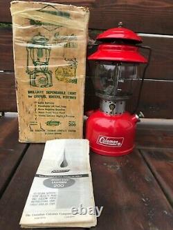 Vtg Coleman Lantern Red Model 200 5 70 May1970 Globe #550 With Original Box