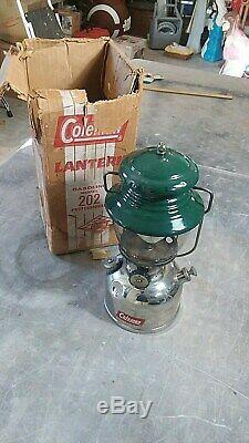 Vtg. Coleman Model 202 The Professional Gas Lantern Sunshine 60 withBox Untested